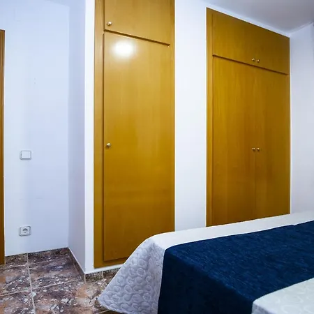 Pluma Planet Costa Dorada - Only Families