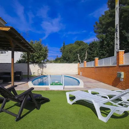 Pluma Planet Costa Dorada - Only Families Salou