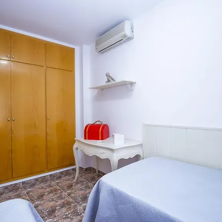 Pluma Planet Costa Dorada - Only Families